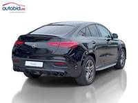 Pogled od pozadi desno