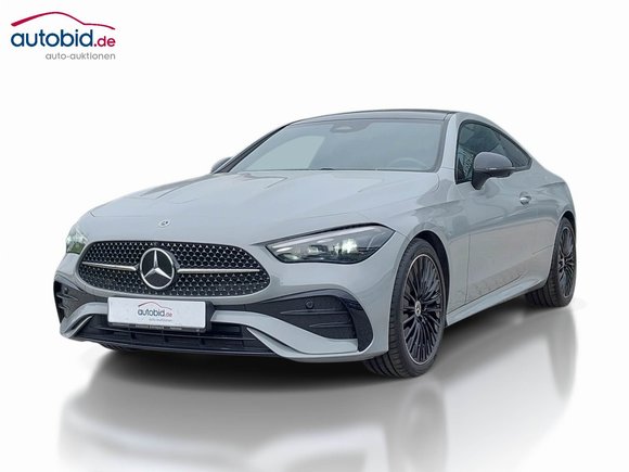 Pogled od napred levo