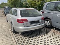 Skats no kreisās puses aizmugurē