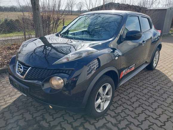 Skats no kreisās puses priekšā