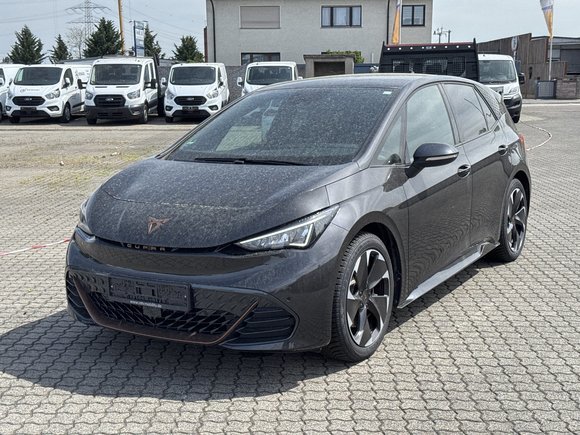Widok z przodu po stronie lewej