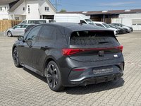 Widok z tyłu po stronie lewej