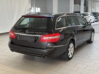 Widok z tyłu po stronie prawej