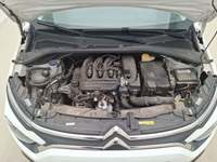 További kép