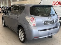 Widok z tyłu po stronie lewej