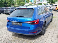 Widok z tyłu po stronie prawej