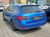 Widok z tyłu po stronie lewej
