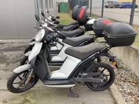 Skats no labās puses priekšā