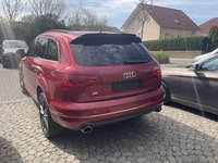 Skats no kreisās puses aizmugurē