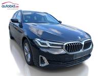 Pogled desno spredaj
