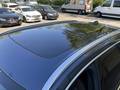 View of sunroof / panoramic roof