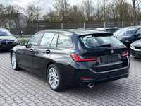 Вид сзади слева