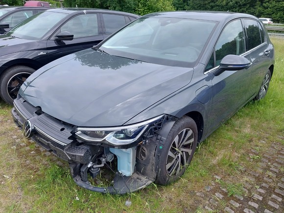 Widok z przodu po stronie lewej