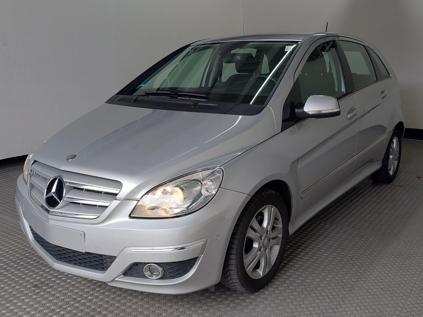 Mercedes-Benz B