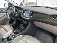 Вид на салон