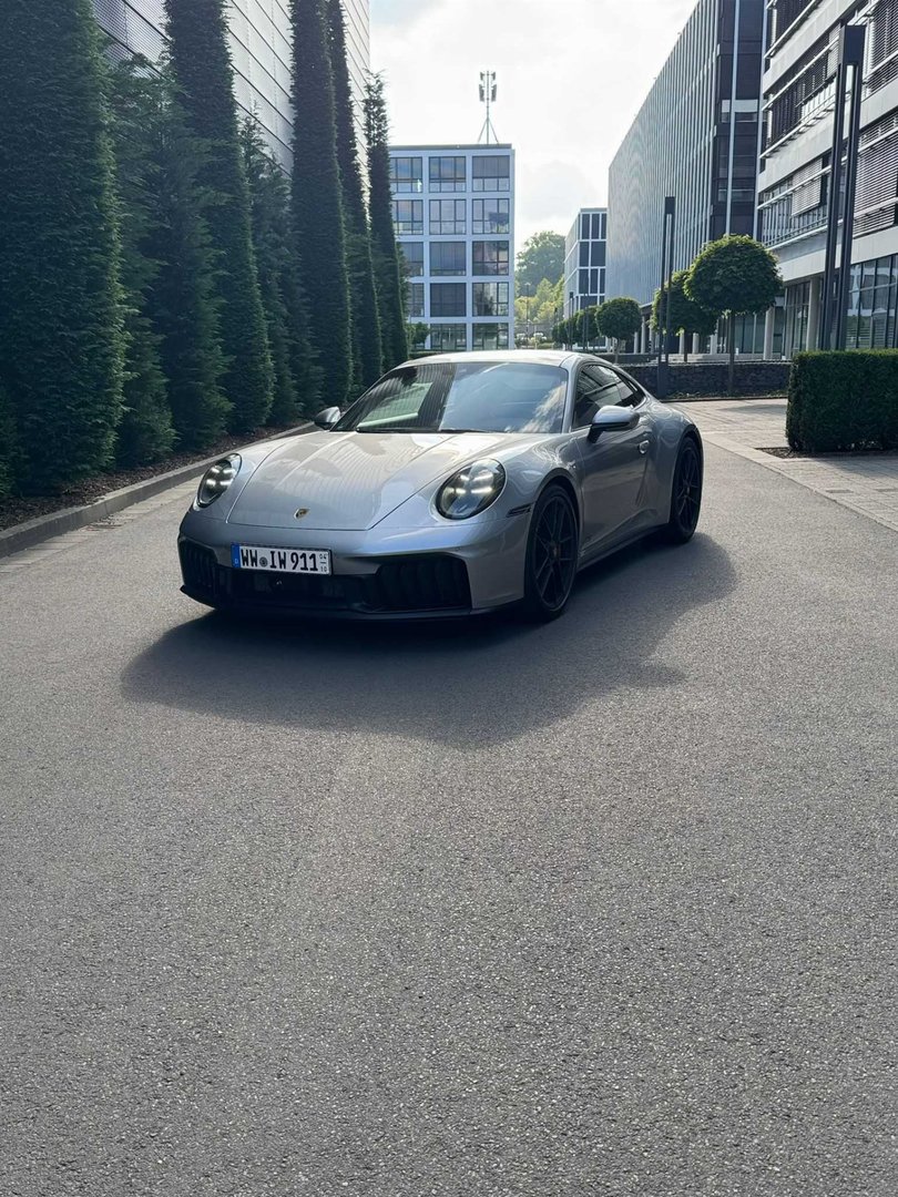 Porsche 992