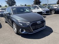 Pogled desno spredaj