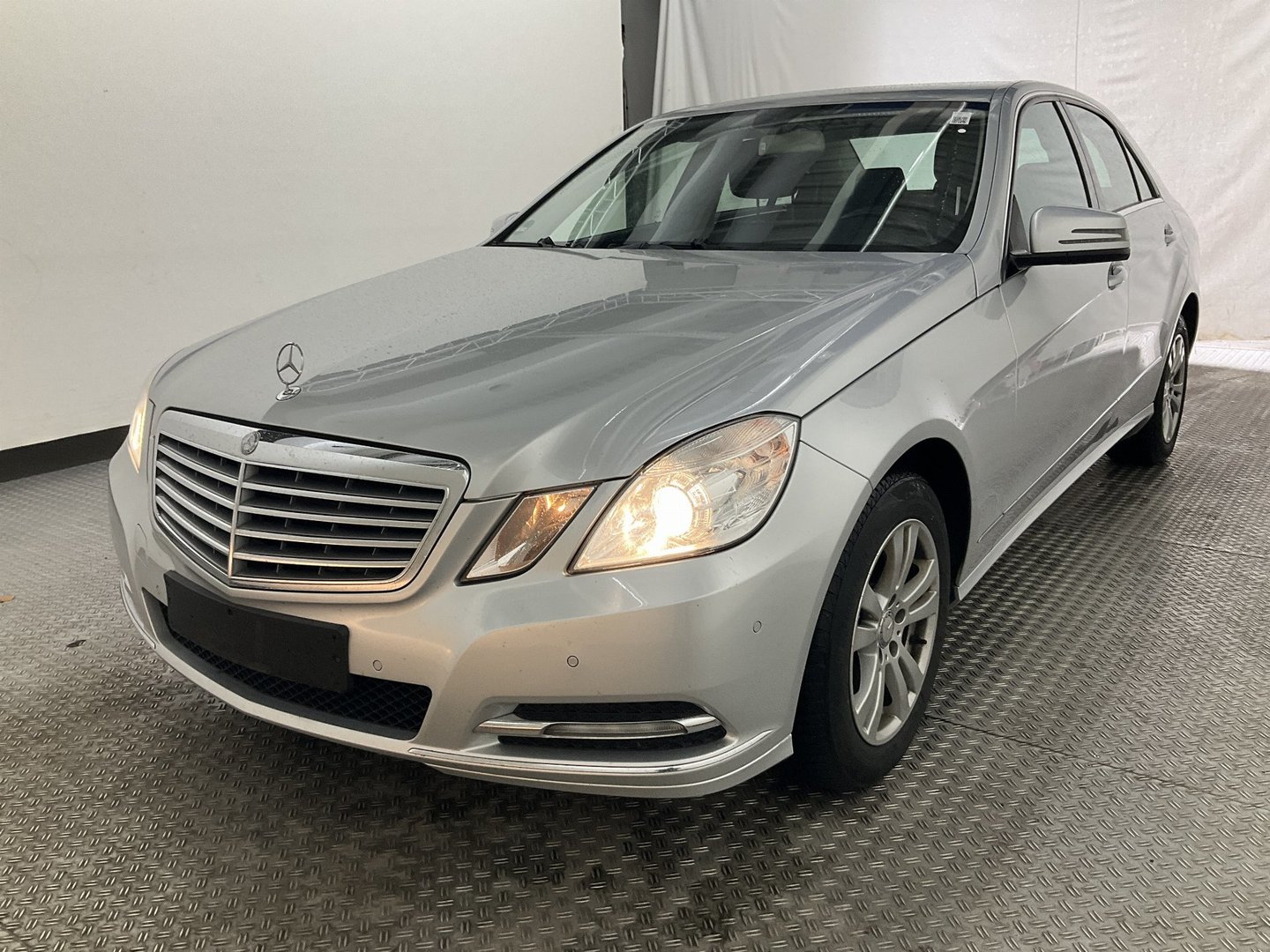 Mercedes-Benz E