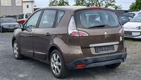 Nézet bal hátul