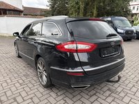 Вид сзади слева