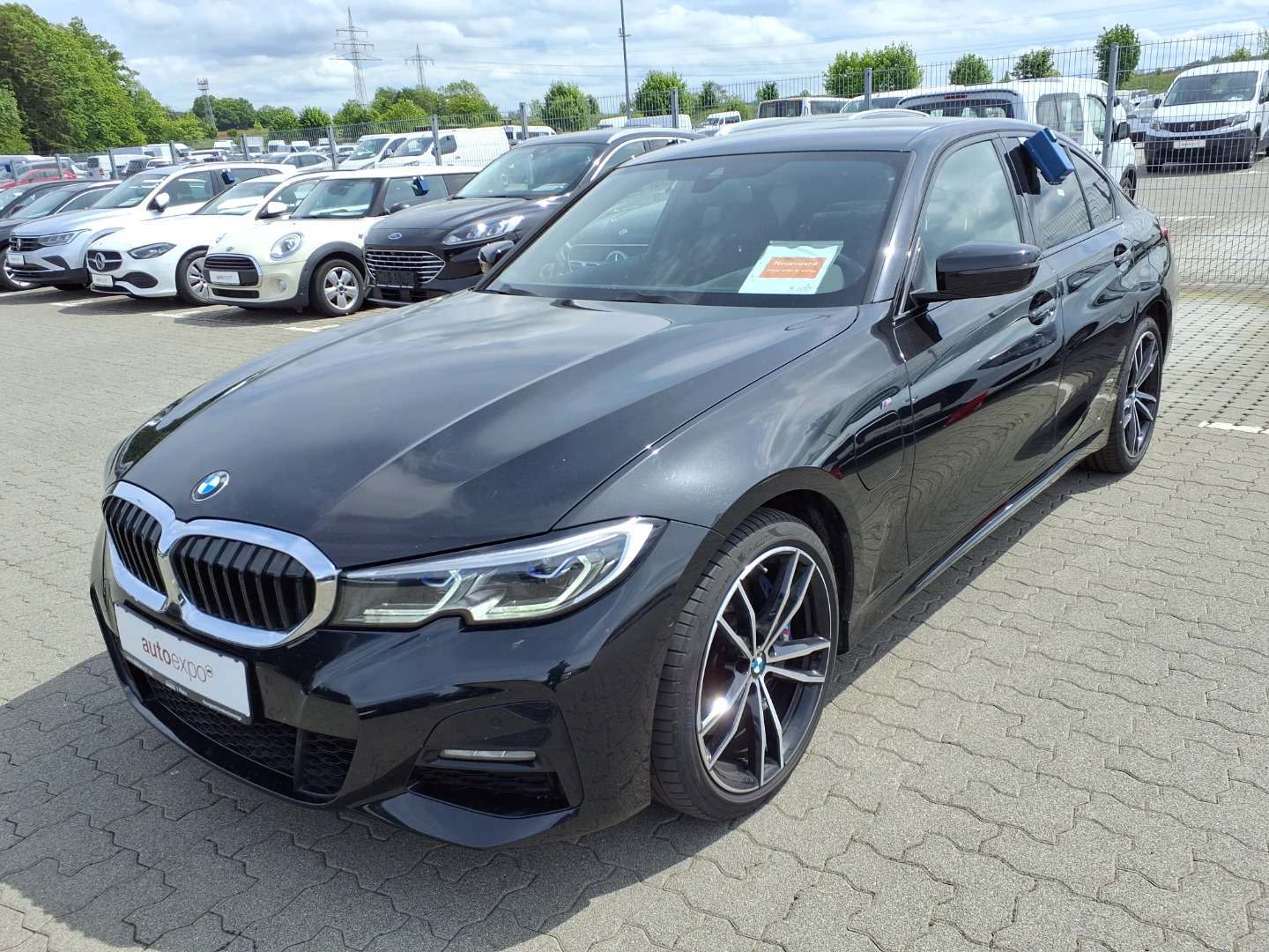 BMW 330