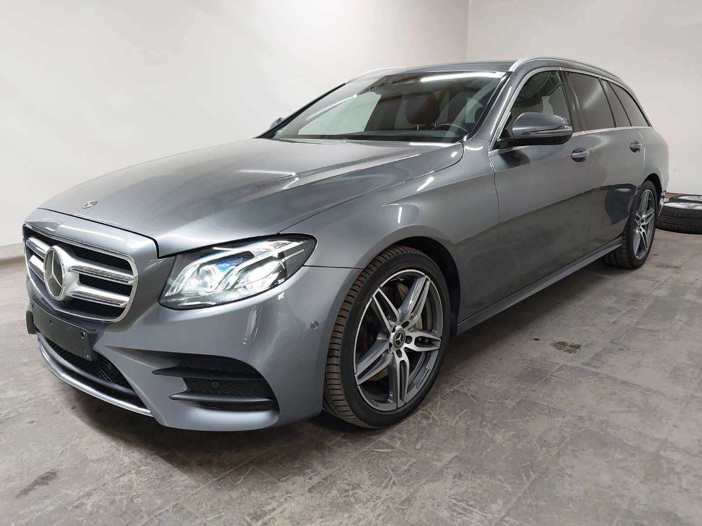 Mercedes-Benz E