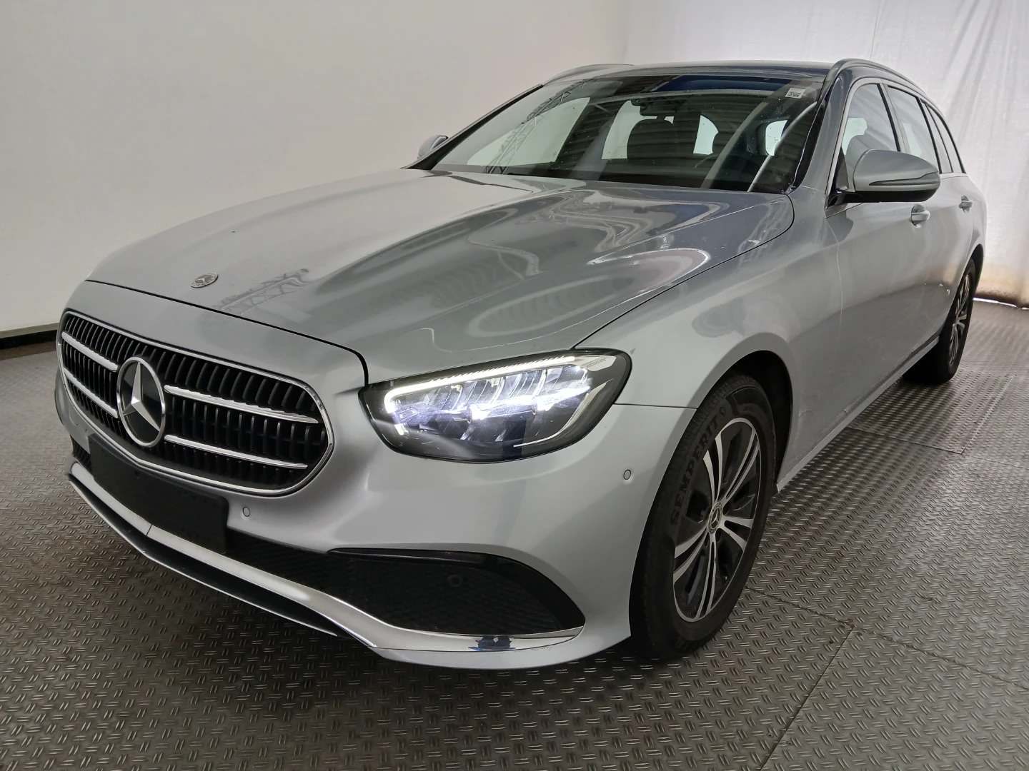 Mercedes-Benz E