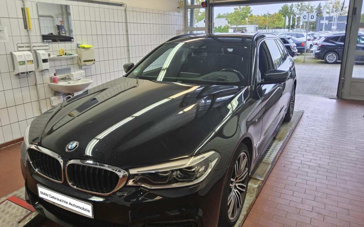 BMW 520i