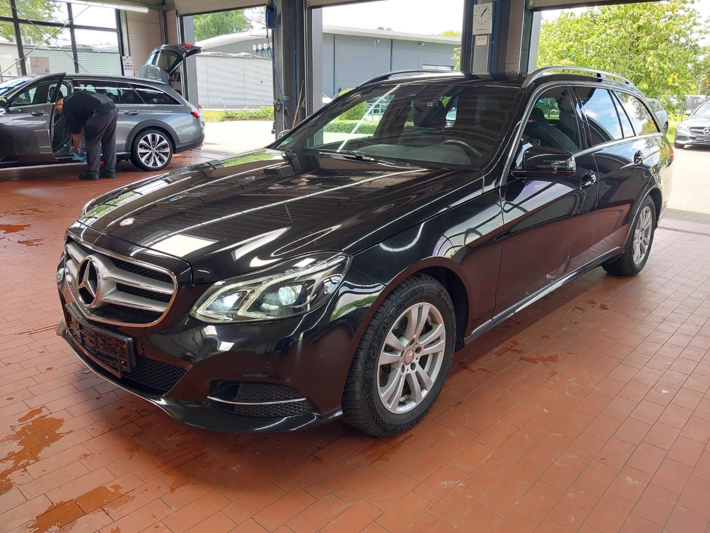 Mercedes-Benz E