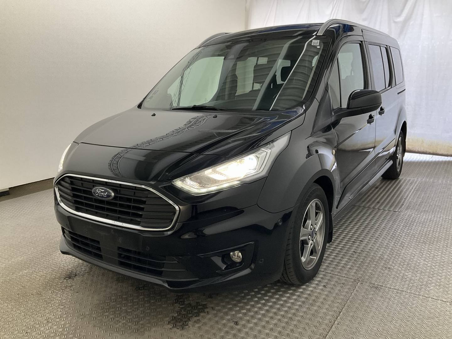 Ford Grand