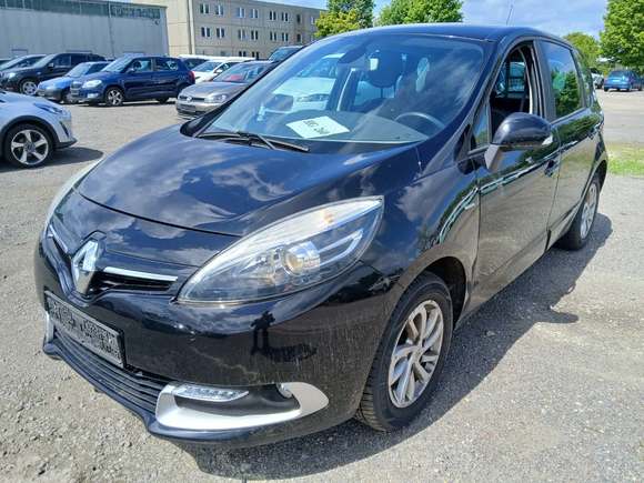 Pogled od napred levo