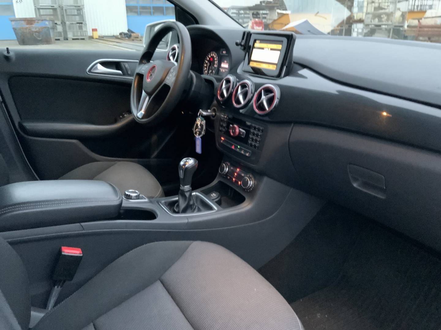 Mercedes-Benz B