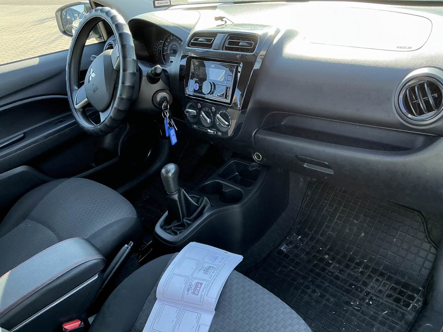 Mitsubishi Space