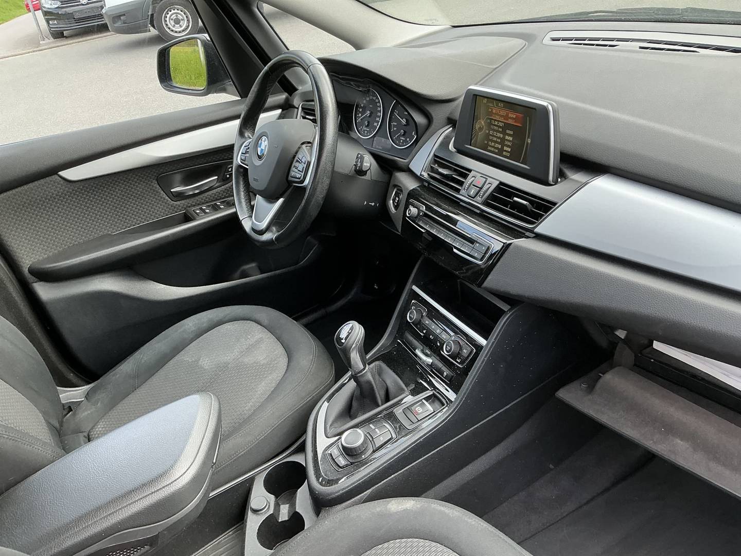 BMW 218