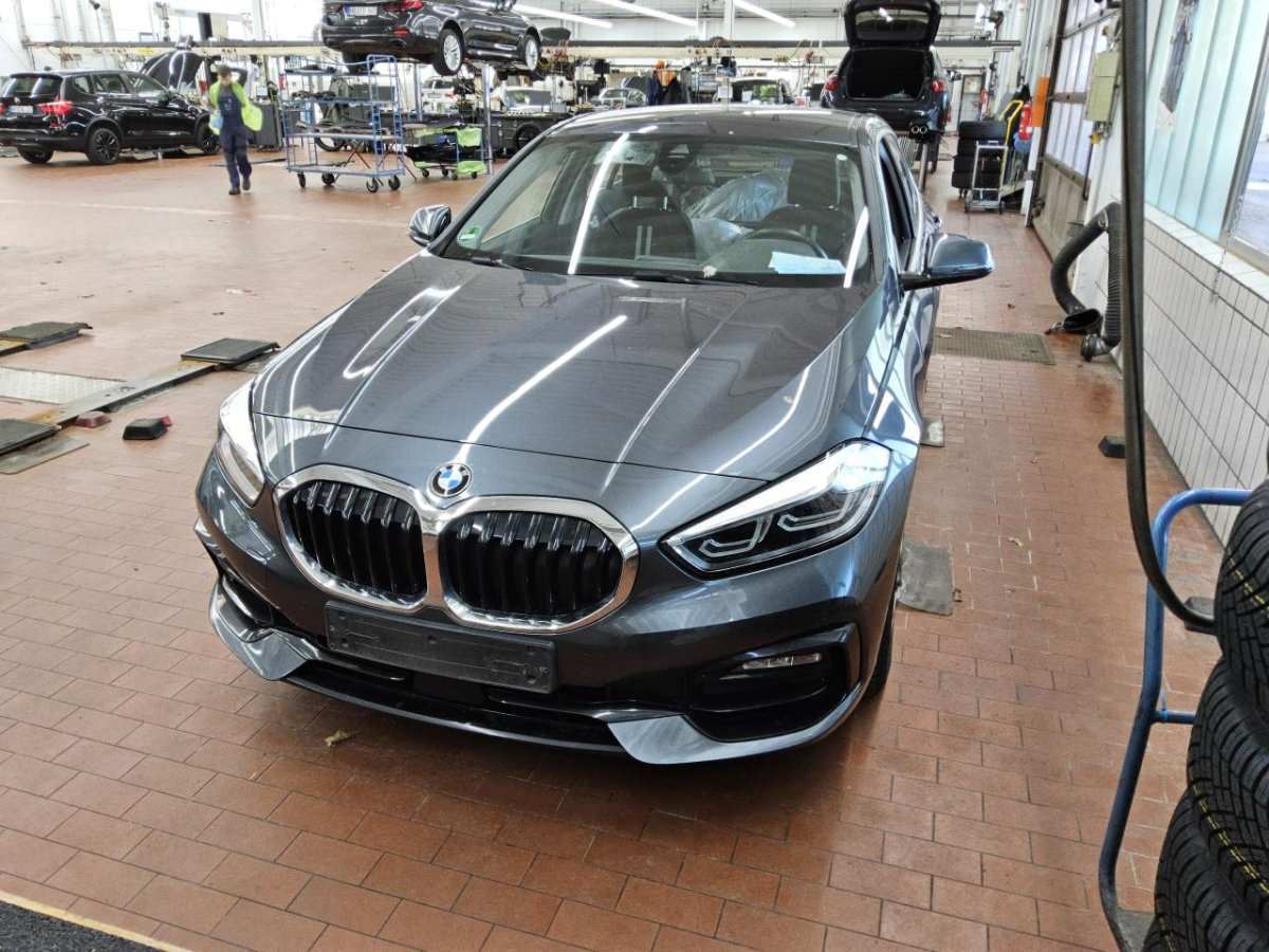 BMW 118i