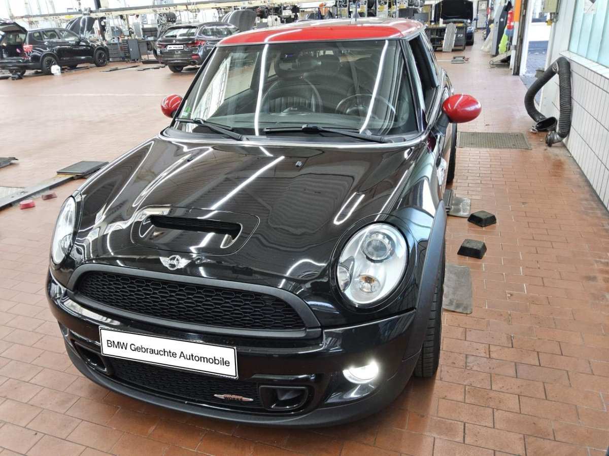 MINI John