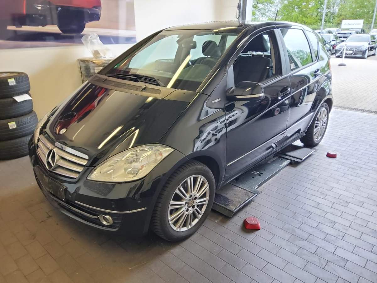 Mercedes-Benz A