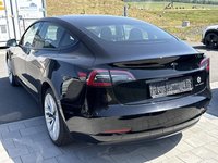 Widok z tyłu po stronie lewej
