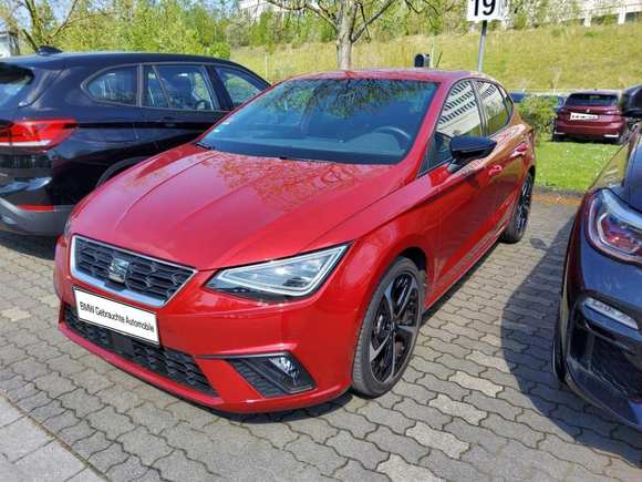 Pogled levo spredaj