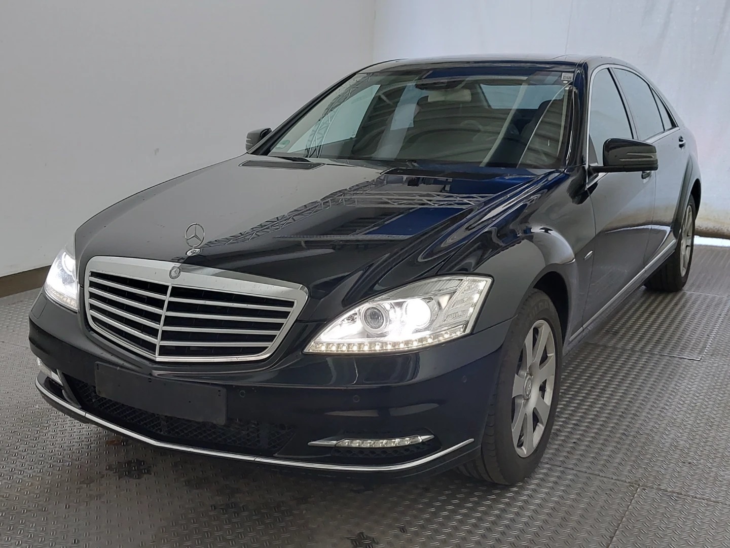 Mercedes-Benz S