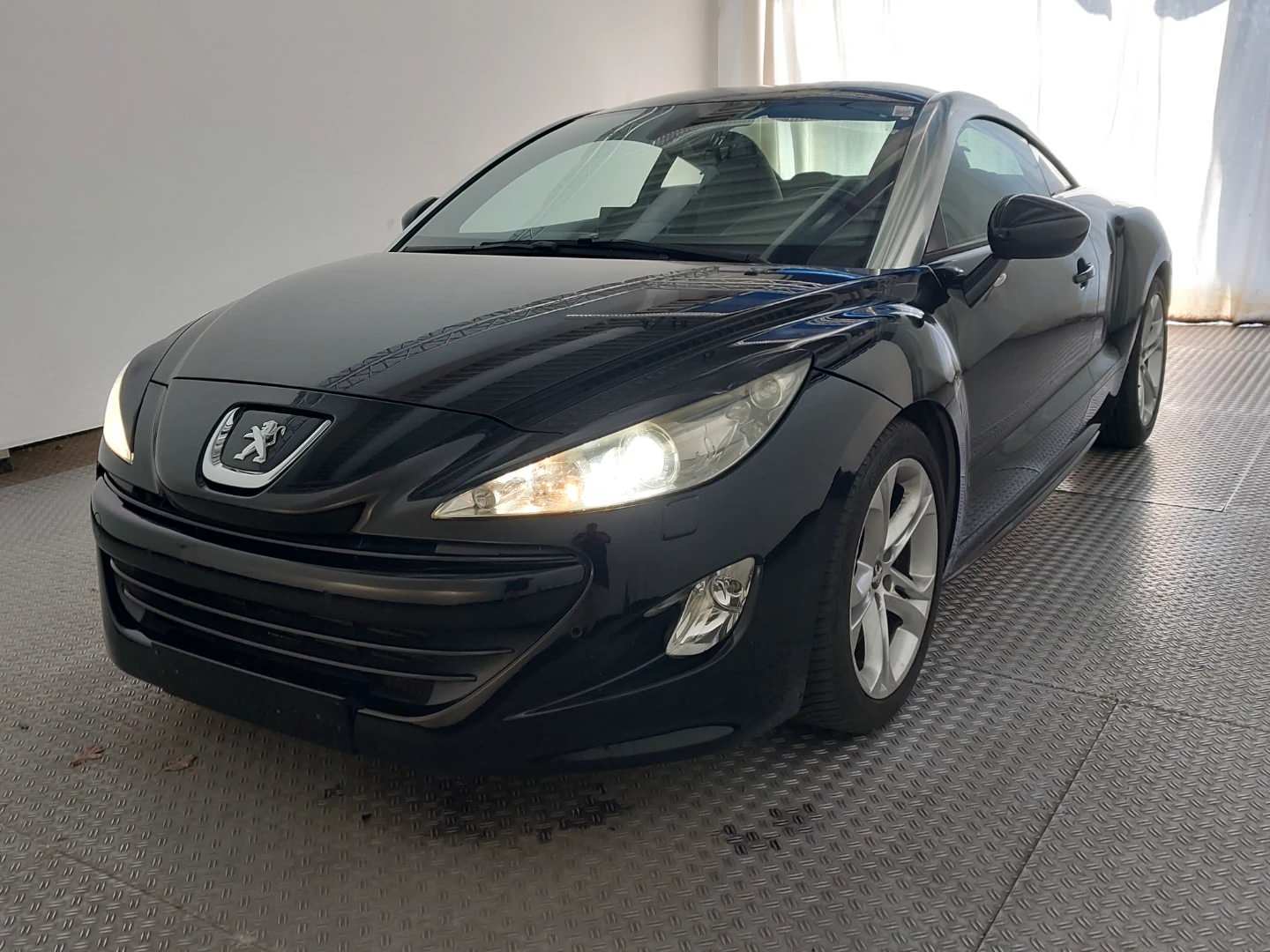 Peugeot RCZ