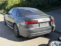 Pogled od pozadi levo