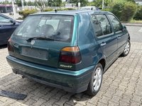 Widok z tyłu po stronie prawej
