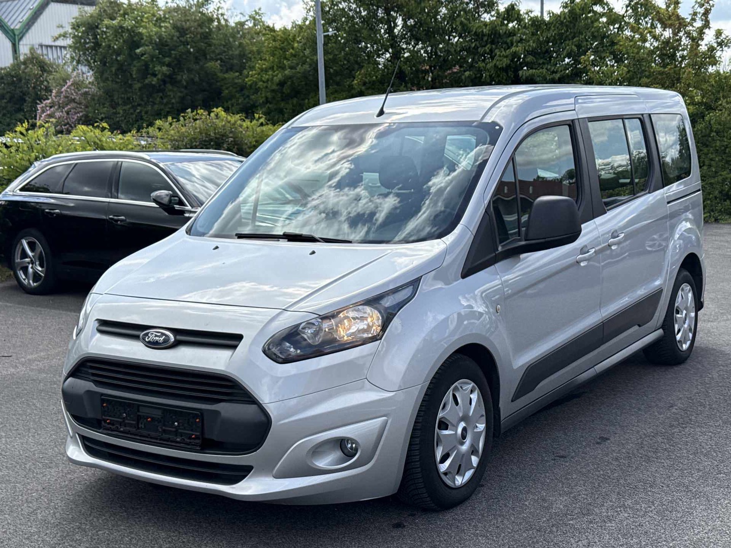 Ford Grand