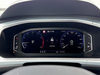 Вид на приборную панель