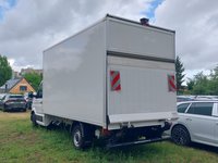 Widok z tyłu po stronie lewej