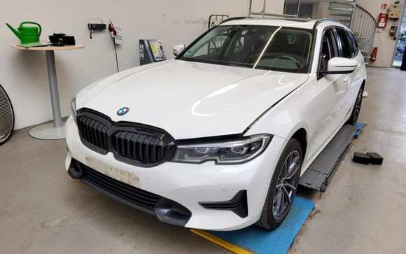 Вид спереди слева