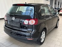 Widok z tyłu po stronie prawej