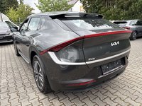 Pogled levo zadaj
