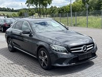 Вид спереди справа